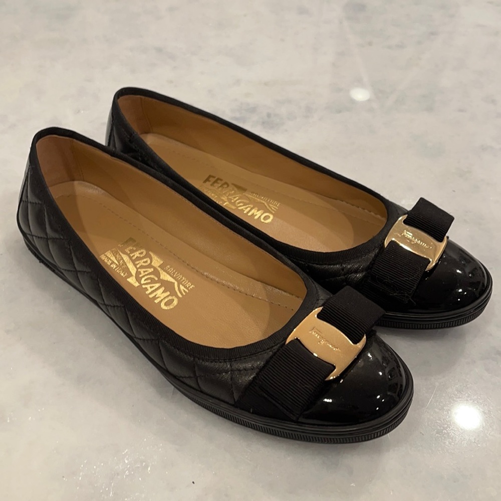 Salvatore ferragamo size 6 black color